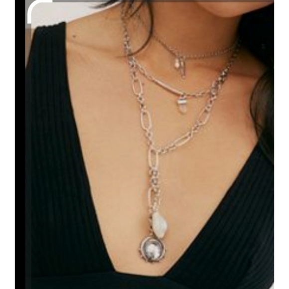 Free people layer necklace - Picture 2 of 12